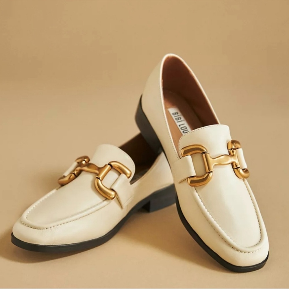 NWOT Bibi Lou Zagreb Loafers - White